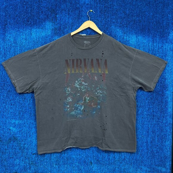 Nirvana MTV Unplugged in New York Grunge Band Distressed Graphic T-Shirt Size On - Picture 1 of 4